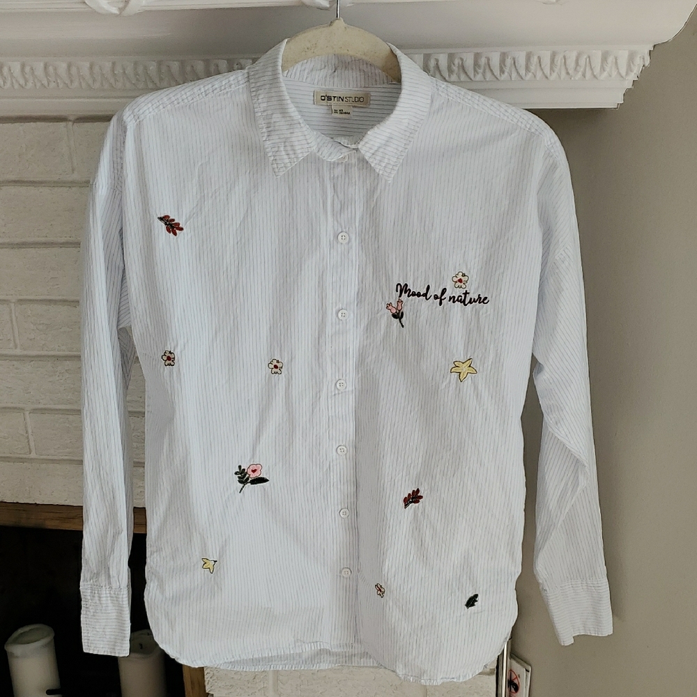 O'stin Studio White Striped Cotton Casual Career Shirt Floral Embroidery Sz XS